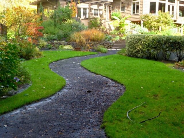Landscaping Ideas to Frame Your Front Entrance in Cleveland