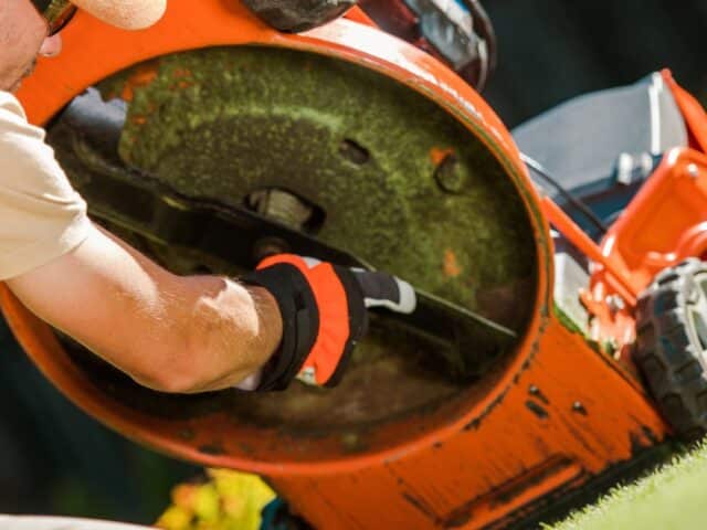 How to Troubleshoot a Lawn Mower