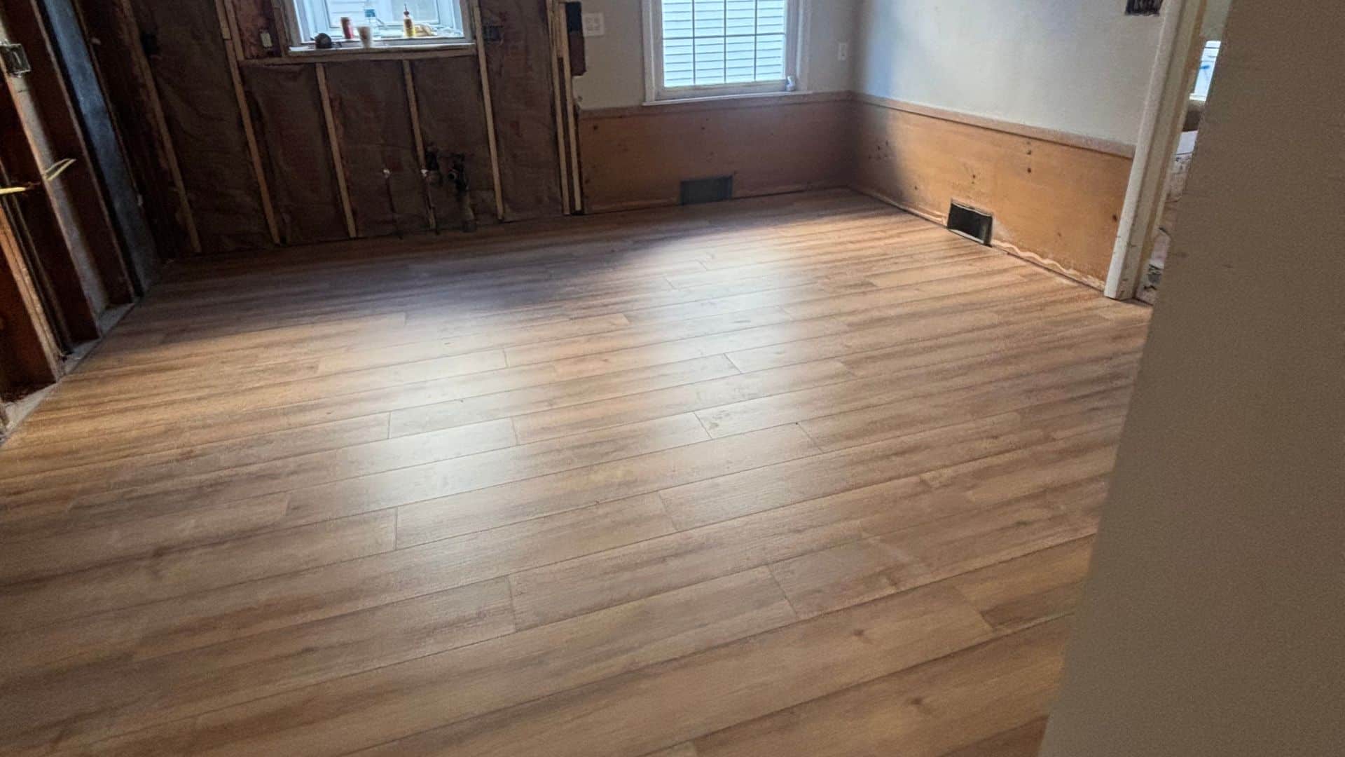 https://www.colincanhelp.com/wp-content/uploads/2025/09/fairmount-kitchen-floor-after-1.jpg