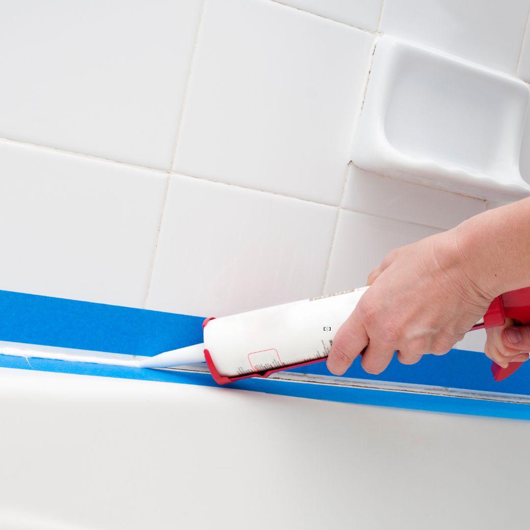 https://www.colincanhelp.com/wp-content/uploads/2025/10/tub-caulking.jpg