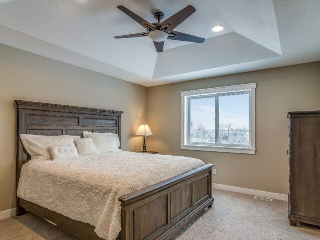 What size ceiling fan do I need for my room?