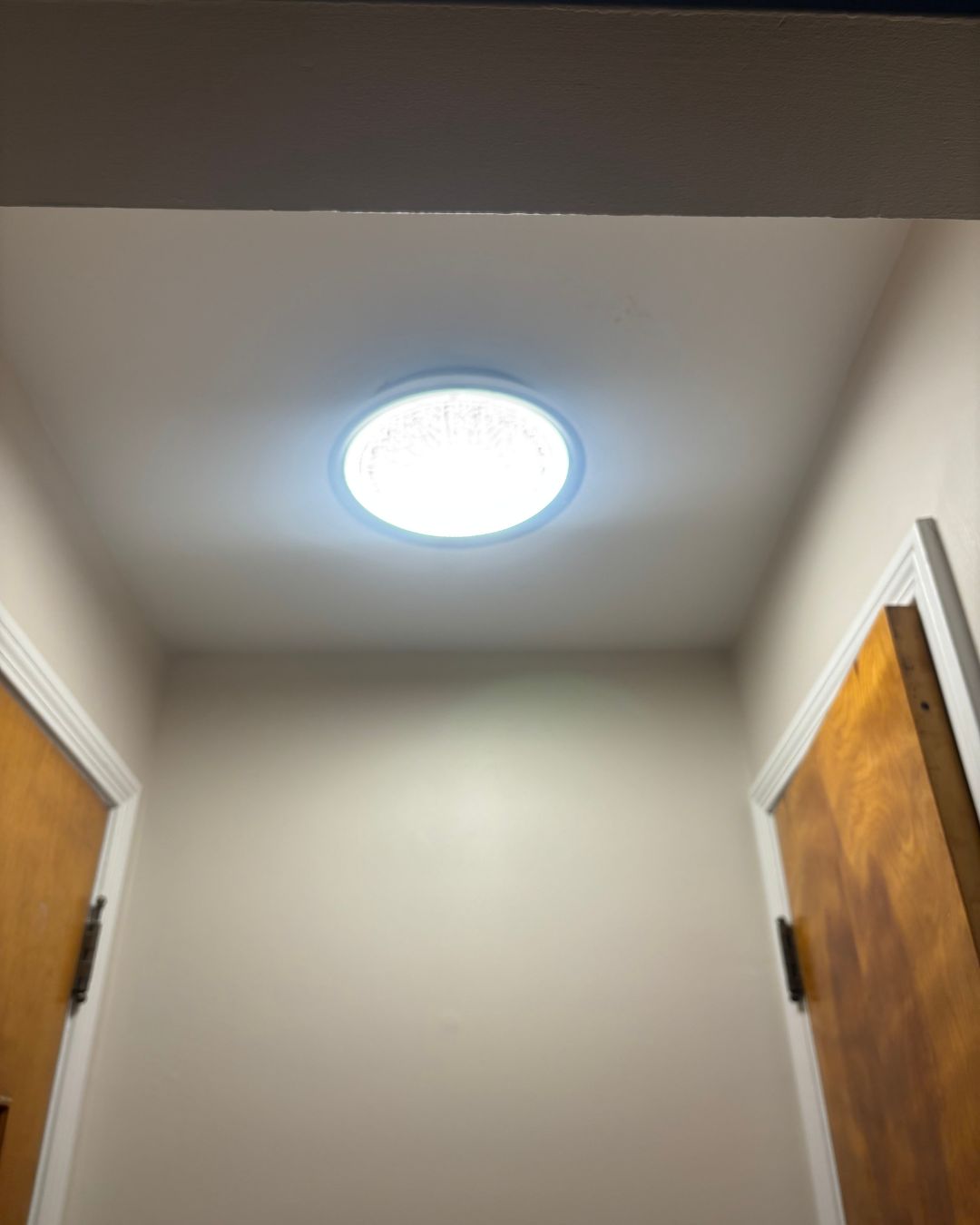 https://www.colincanhelp.com/wp-content/uploads/2025/12/south-euclid-entryway-light-replacement-after-1.jpg